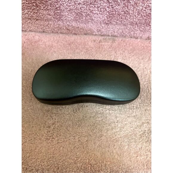 Ray-Ban Black Sunglasses Case with Polishing Cloth, NWT - Picture 3 of 5